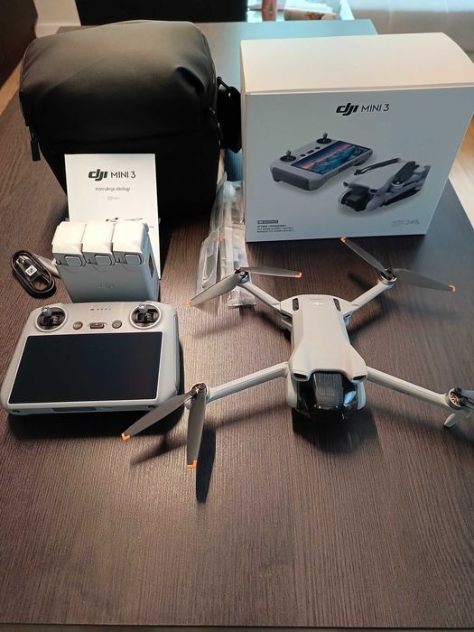 Dron DJI Mini 3 Fly More Combo (DJI RC) Wideo 4K HDR + karta 256GB!