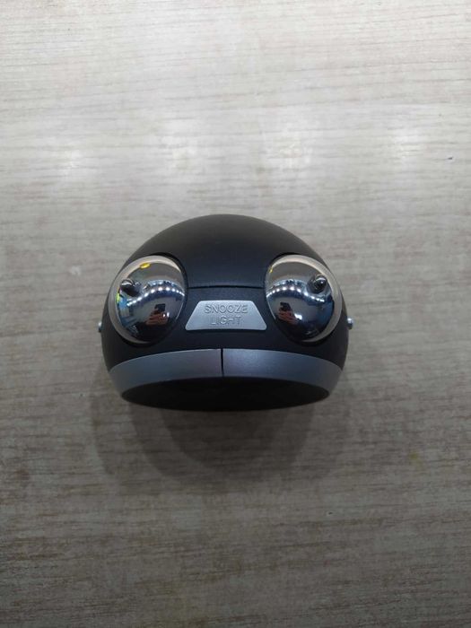 Budzik z wyświetlaczem