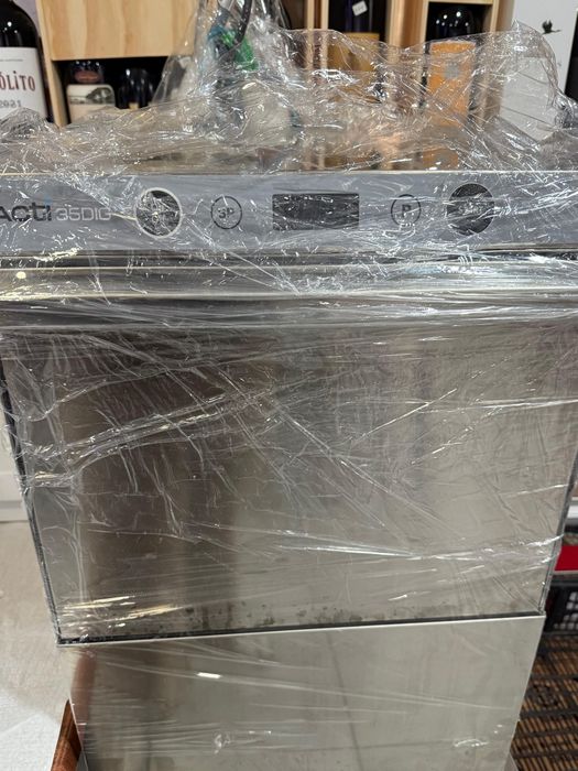 Maquina de Lavar Loiça Profissional- Actiwash 35 DIG