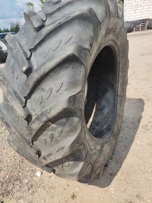 Opona używana 480 65r28 Kleber