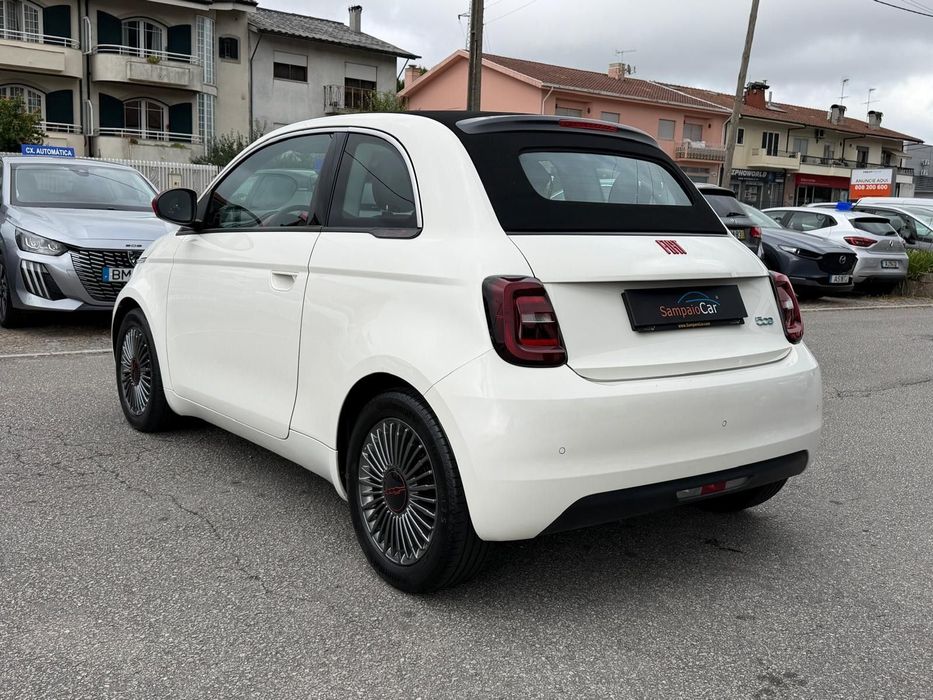 Fiat 500e C (RED) 2.0