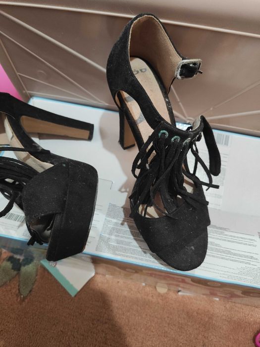 Sandália como nova