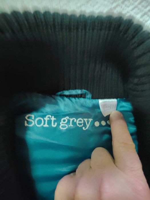 Casaco Soft Grey tam. L em ótimo estado