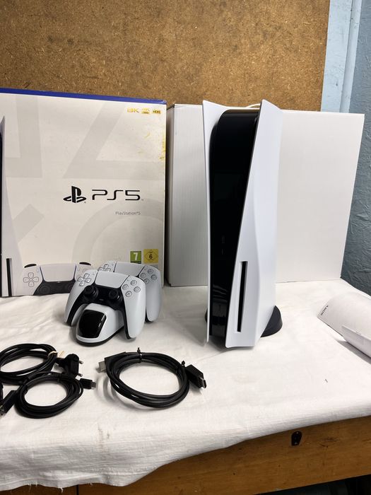 Продам Sony Playstation 5