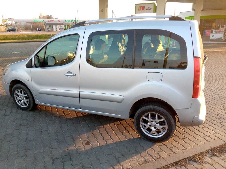 Задняя Четверть кузов Ситоен Берлинго Пежо Партнер Citroen Berlingo В9