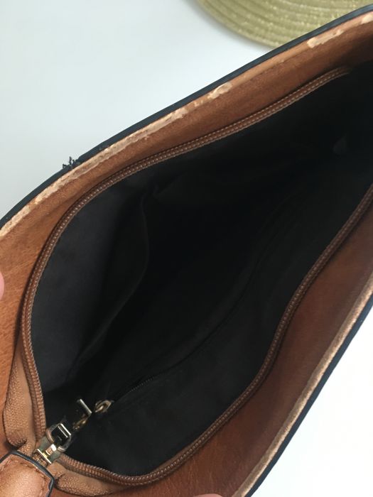 Listonoszka .brazowo - czarna