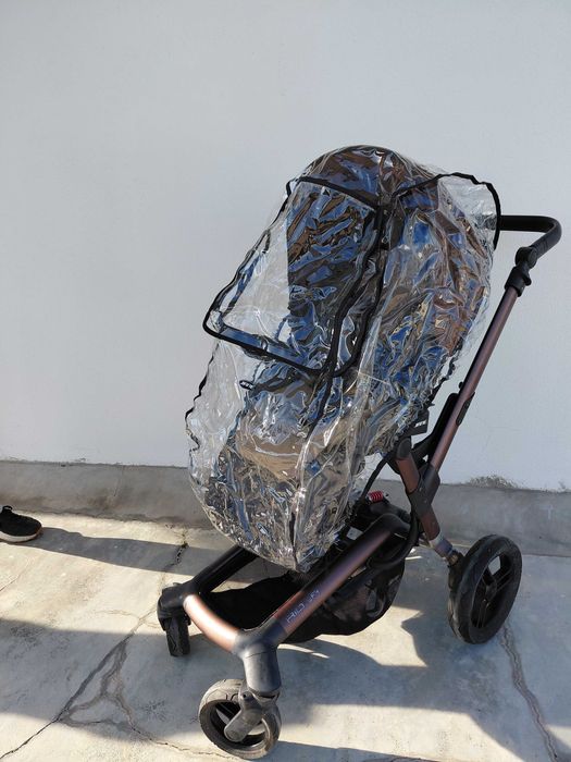 Carrinho Jané Rider + ovo Strata + base isofix 2015