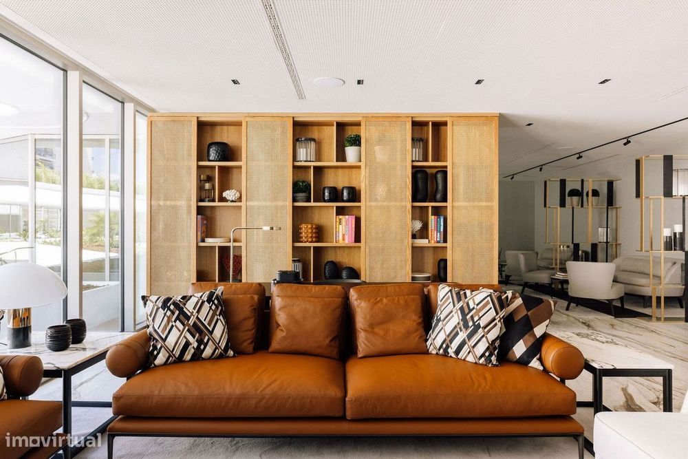 Apartamento T4 + 1 com piscina, Nova Campolide, Lisboa