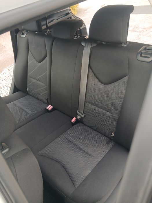 Пежо 308 sw 2011 року