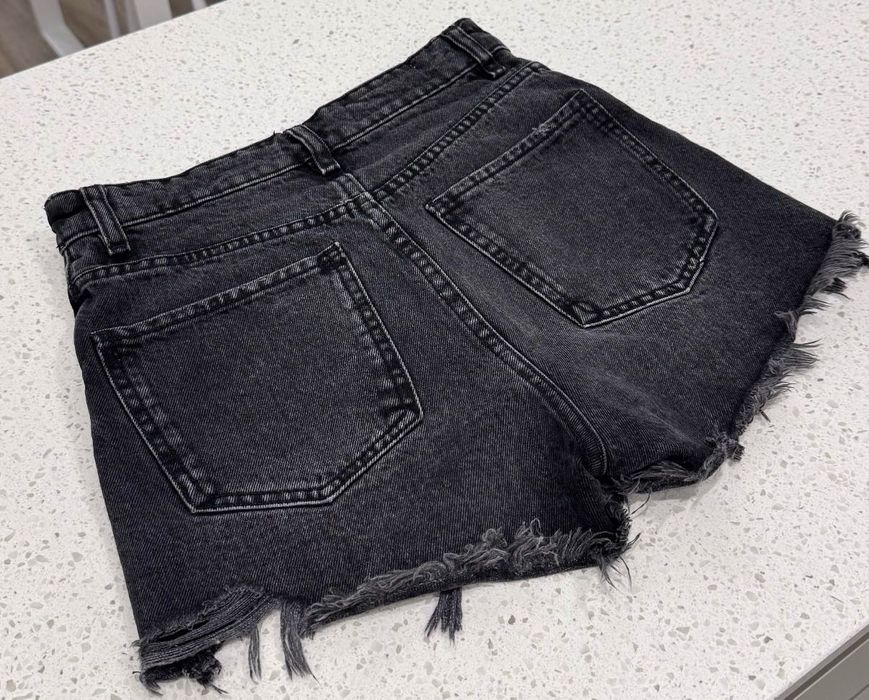 Женские шорты Zara