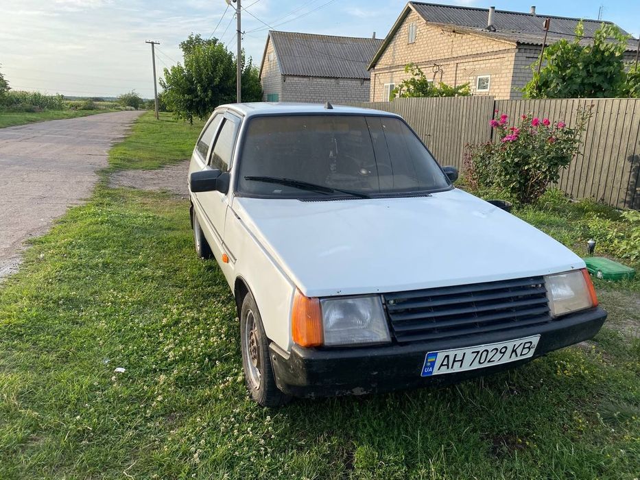 Заз Таврия 1102.
