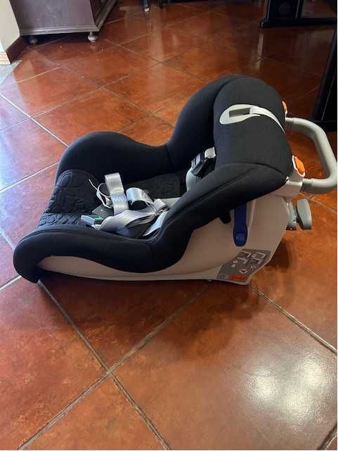 Cadeira Auto Volvo Rear-Facing Child Seat (Britax Römer Max-Way)