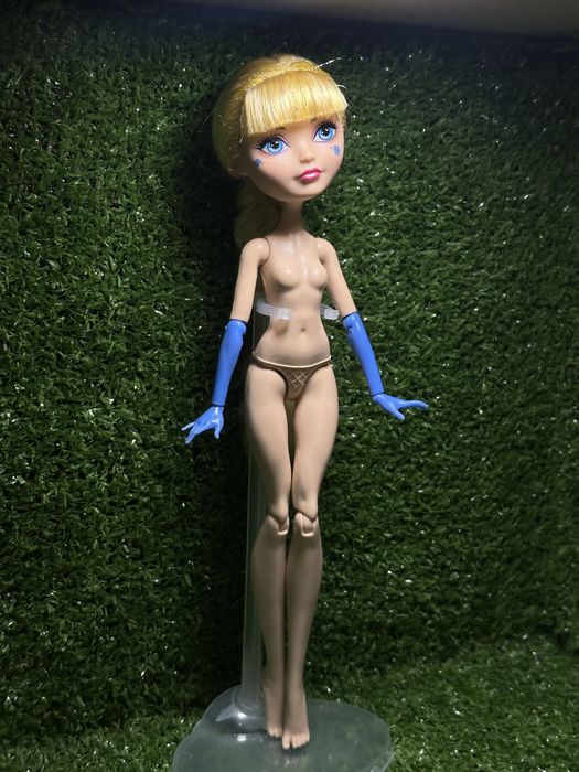 Thronecoming Blondie Lockes  Ever After High