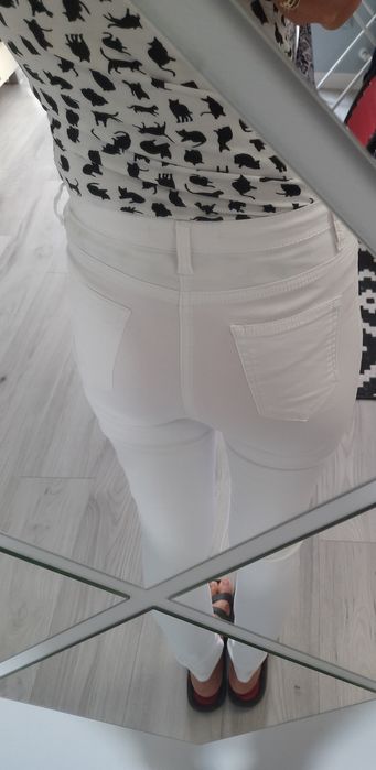 Spodnie damskie jeansowe 38