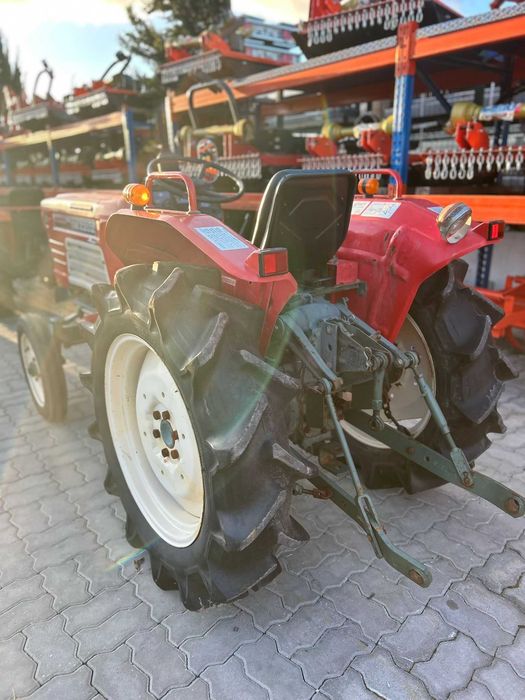 Yanmar 2202 4×2 PRONTO A USAR