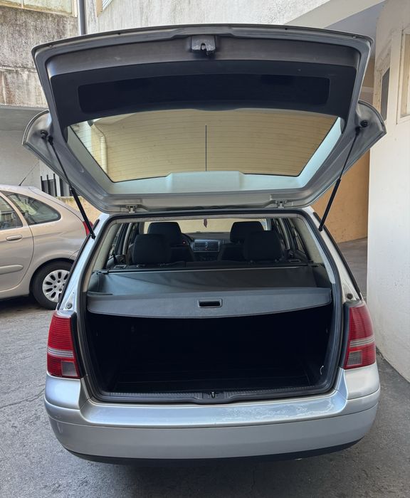 VW Golf IV Variant  -    112Milkm Nacional