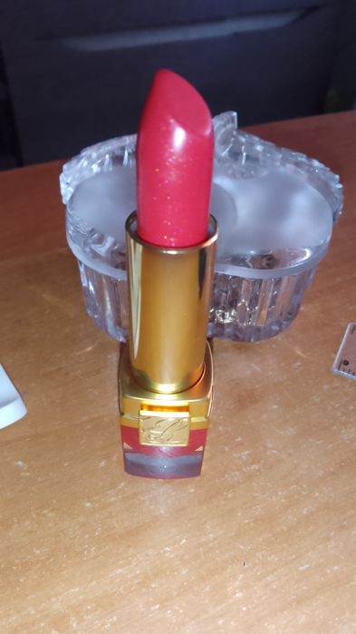 Estee Lauder помада