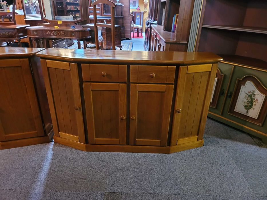 Solid Wood Console Table – Brand New Condition64584265654913120