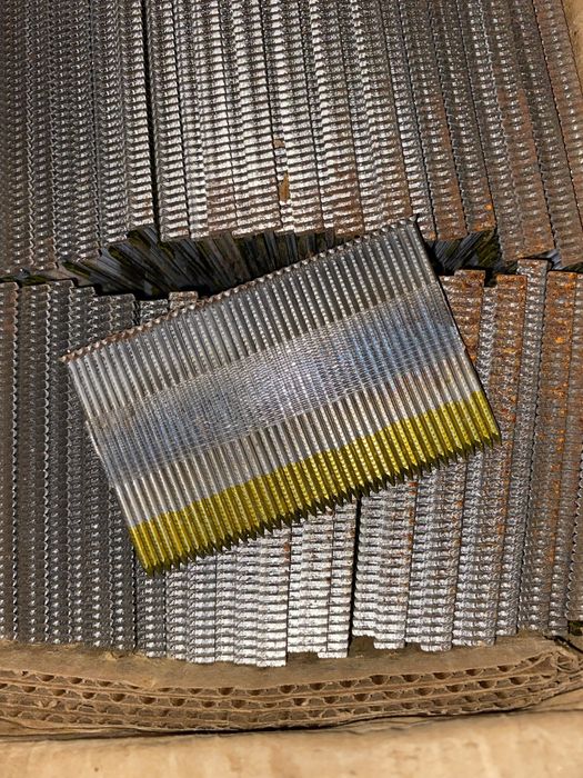 Pregos e Agrafos64585325762434122