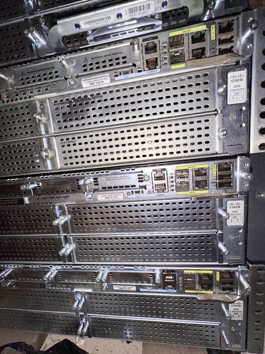 Роутер / Маршрутизатор Cisco 3925 / 3945 Integrated Services Router