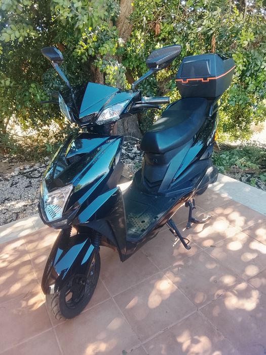 Moto eletrônica, 5 meses de uso .