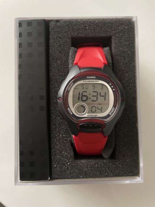 Relógio CASIO LW 200 vermelho