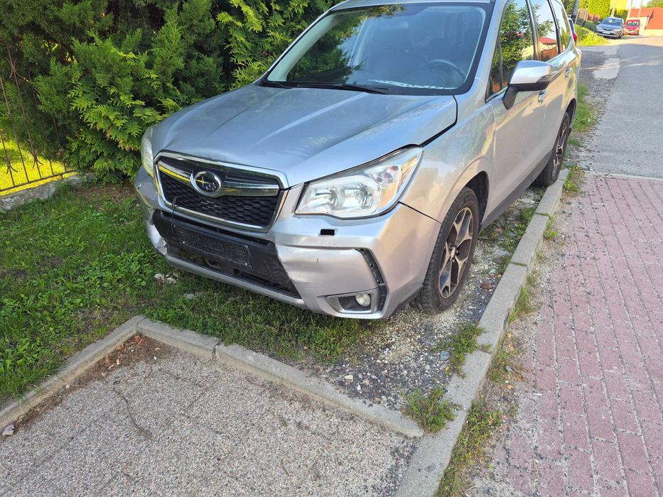 SUBARU Forester XT
