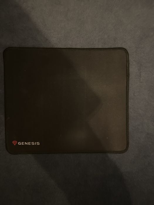Podkladka pod myszke (GENESIS)
