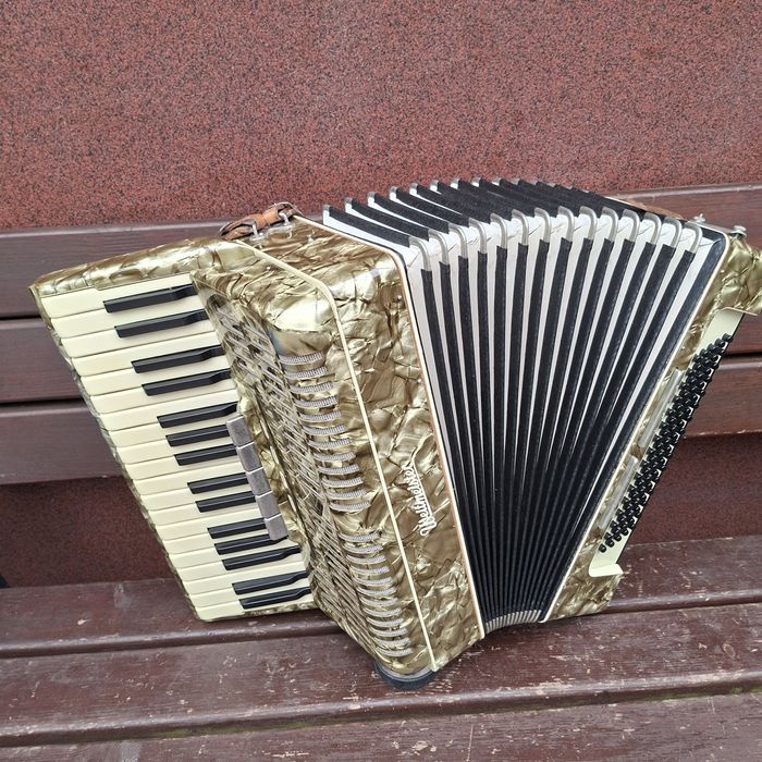 Sprzedam akordeon Weltmaister 80 basów
