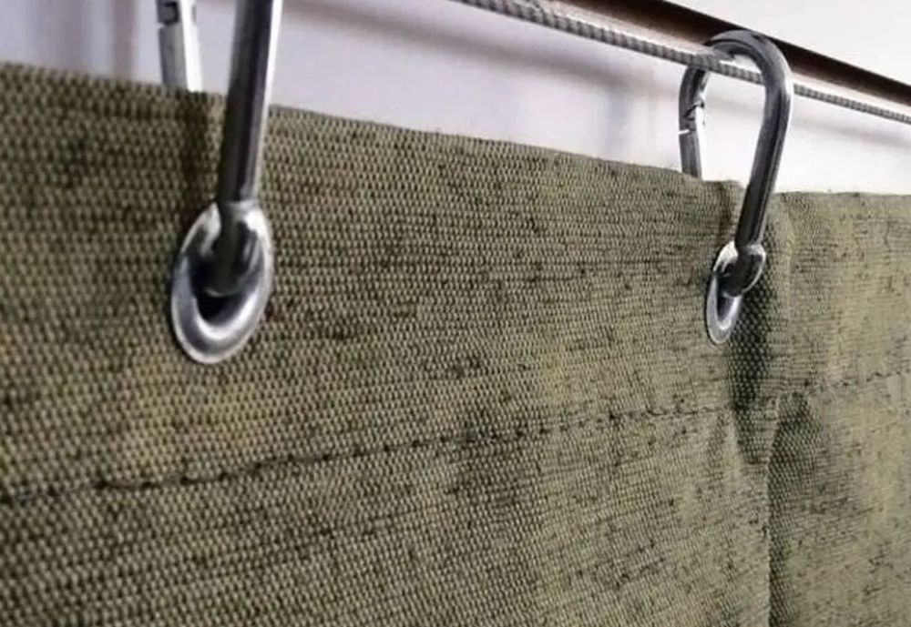 Брезент на ворота/гараж/авто(2х2,4м).