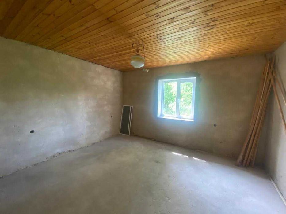 Продаж будинку , вулиця Саєнка , всі зручності .