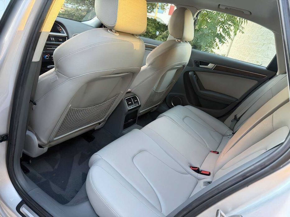 Audi A4 quattro Premium Plus      2014