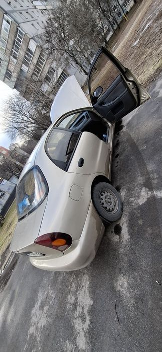 Ланос 1.5 se гур.кондиционер  стеклоподьёмники  .газ/бензин