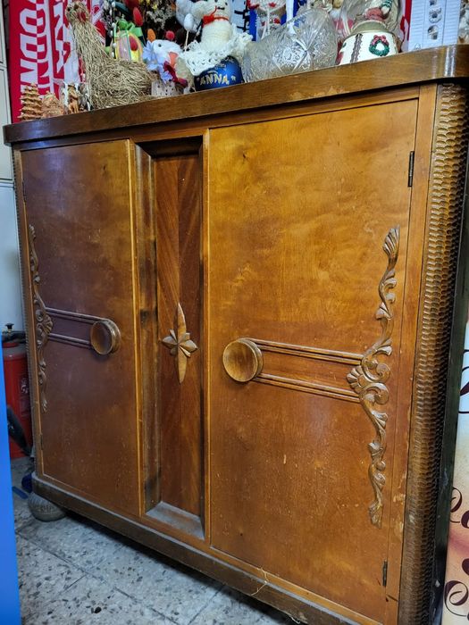 Komoda drewniana wąska