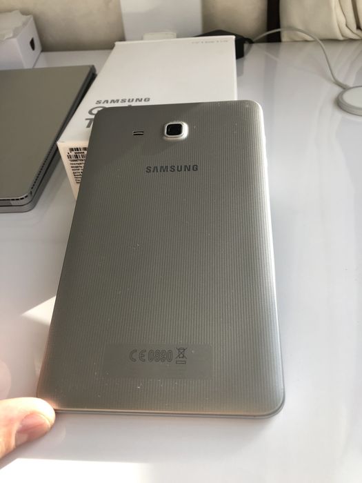 Планшет Samsung galaxy A6 7.0 8 gb