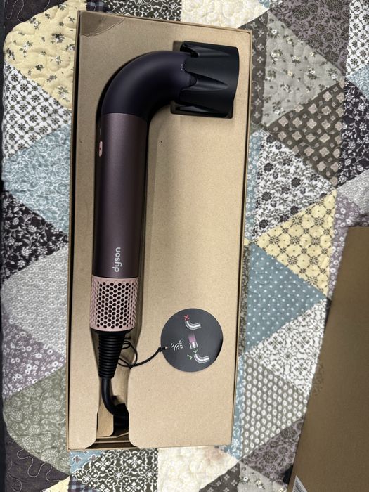 Фен DYSON hd 17
