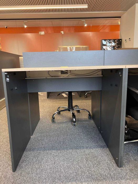 РОЗПРОДАЖ стільців крісла столи офісні меблі