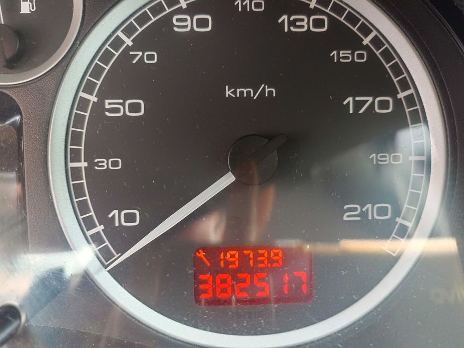 Samochód Peugeot 307 SW kombi 2.0 HDI