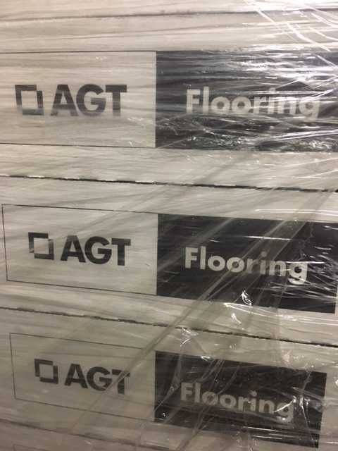 Bardzo solidne panele podłogowe grubość 12 mm