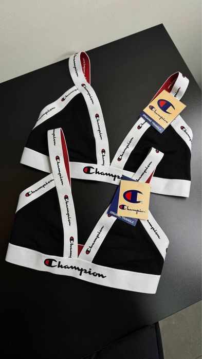 Спортивний топ зручний