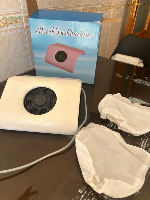 Aspirador e catalisadores para unhas de gel