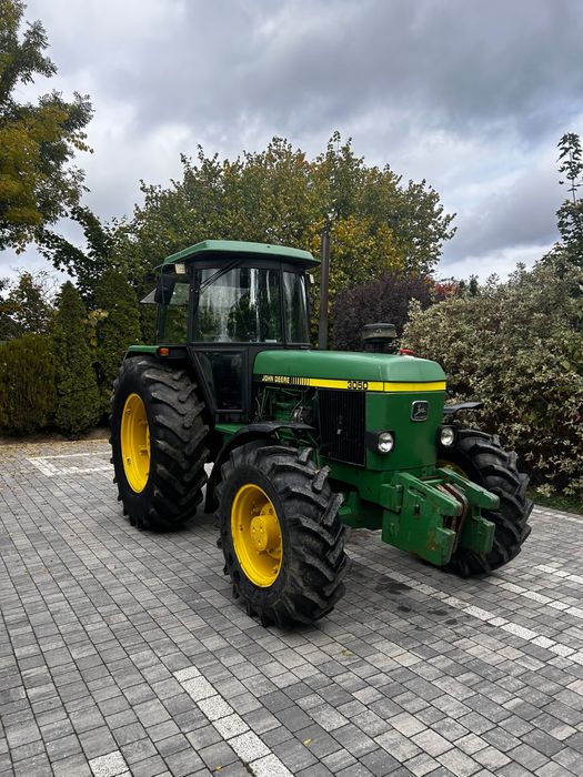 John Deere 3050