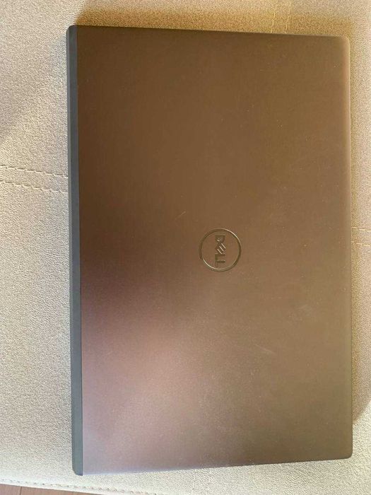 DELL Vostro 5502|15.6FHD| I5-1135G7 | 16GB DDR4 | 512GB SSD | 32% Знос