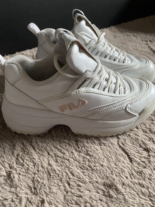 Buty Fila z odblaskowymi elementami