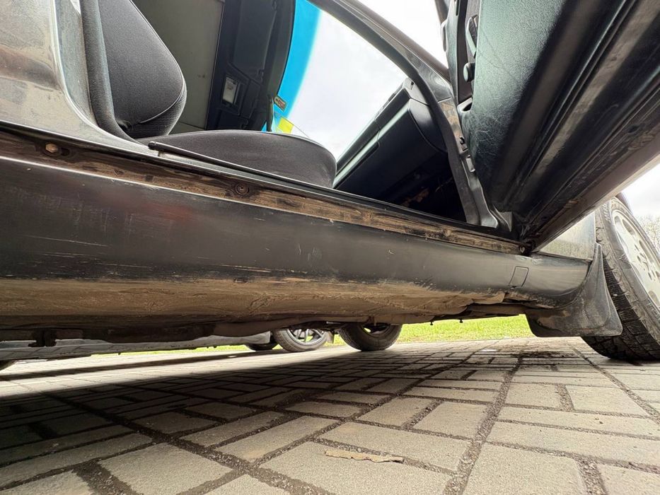 Mercedes-Benz E-Class 1990 VIN WDB1241331A775265 фото оголошення 8 з 19