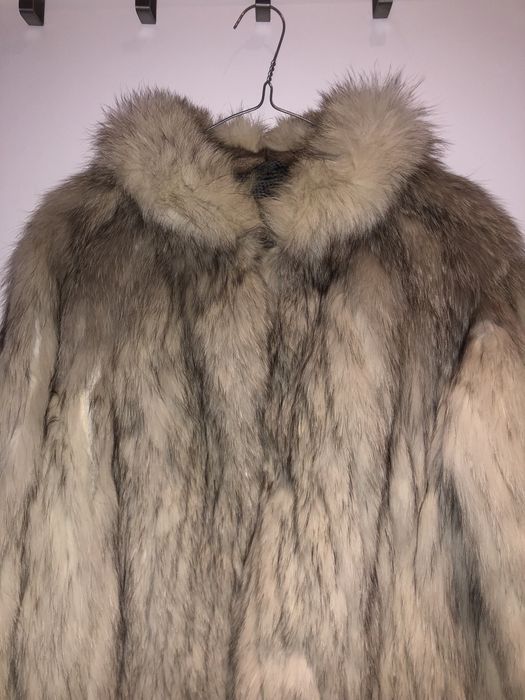 Futro białe długie mięciutkie kołnierz