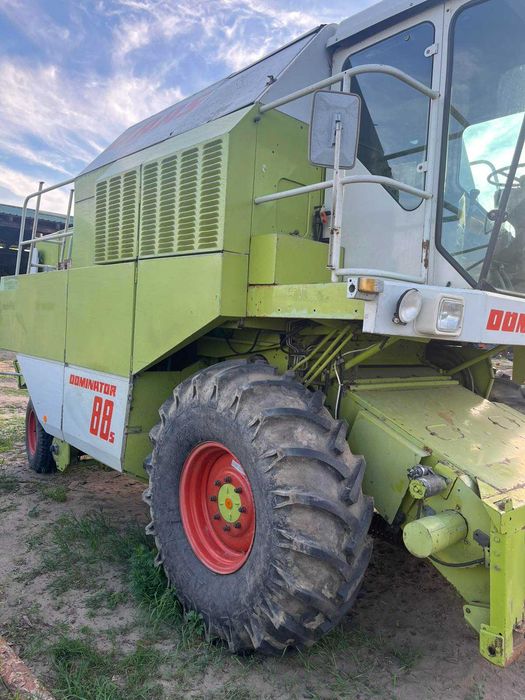 CLAAS Dominator 88S