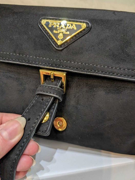 Сумочка Prada з натуральної замши