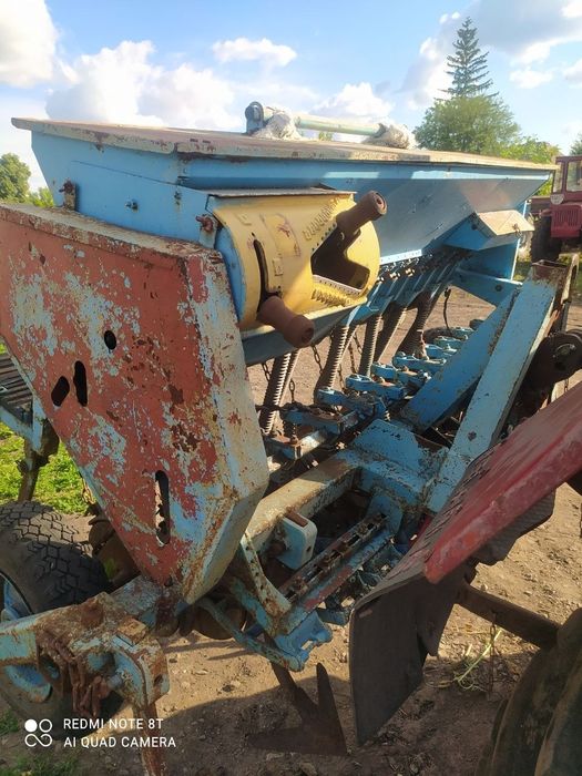 продам сівалку навісну до міні трактору