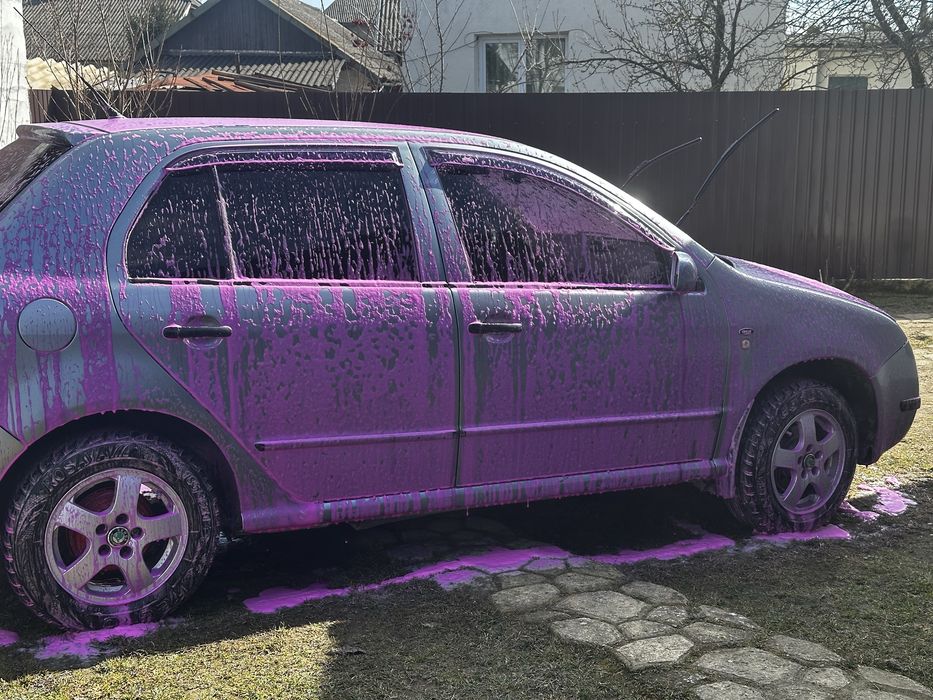 Автомобіль шкода